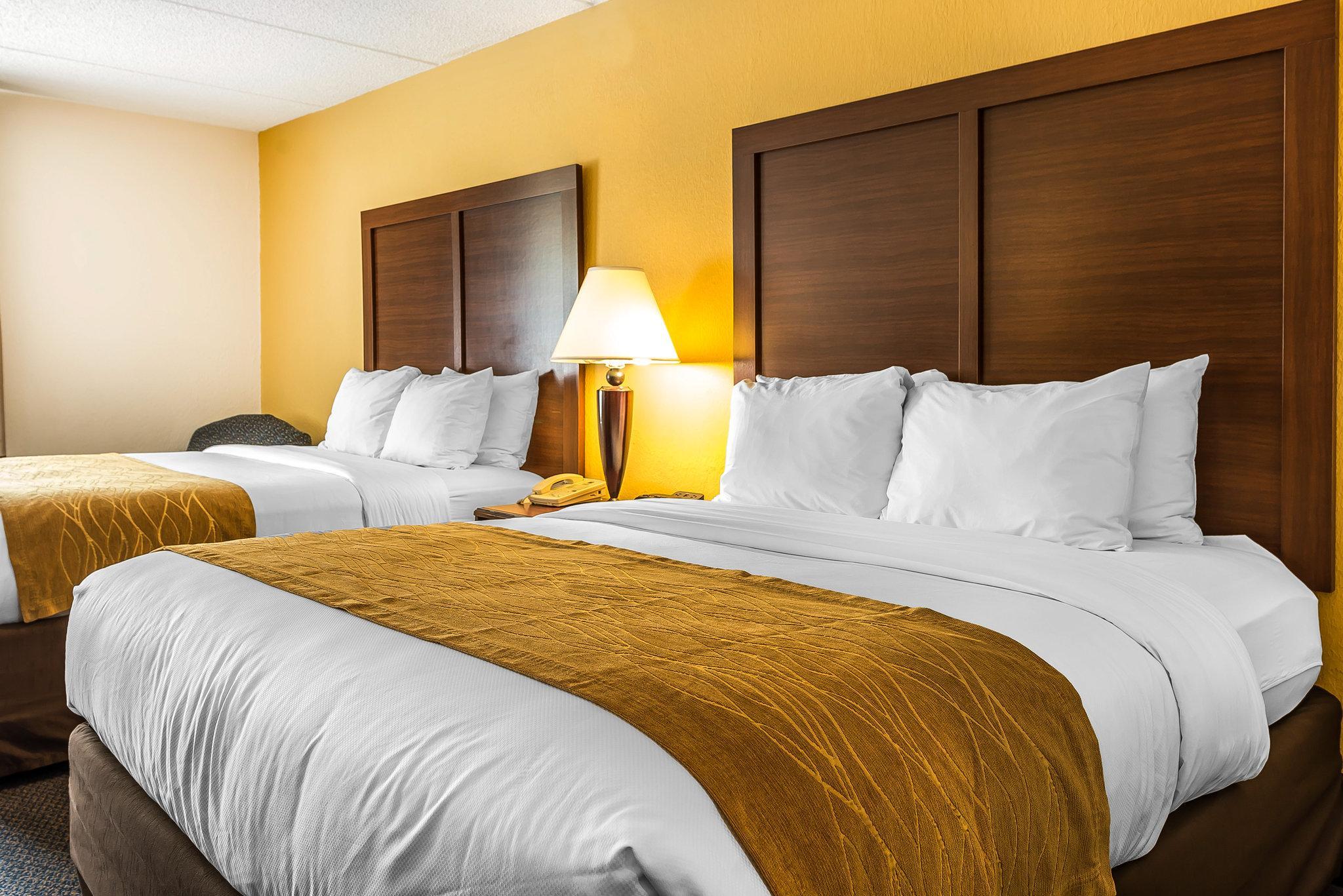 Quality Inn & Suites Zanesville Buitenkant foto