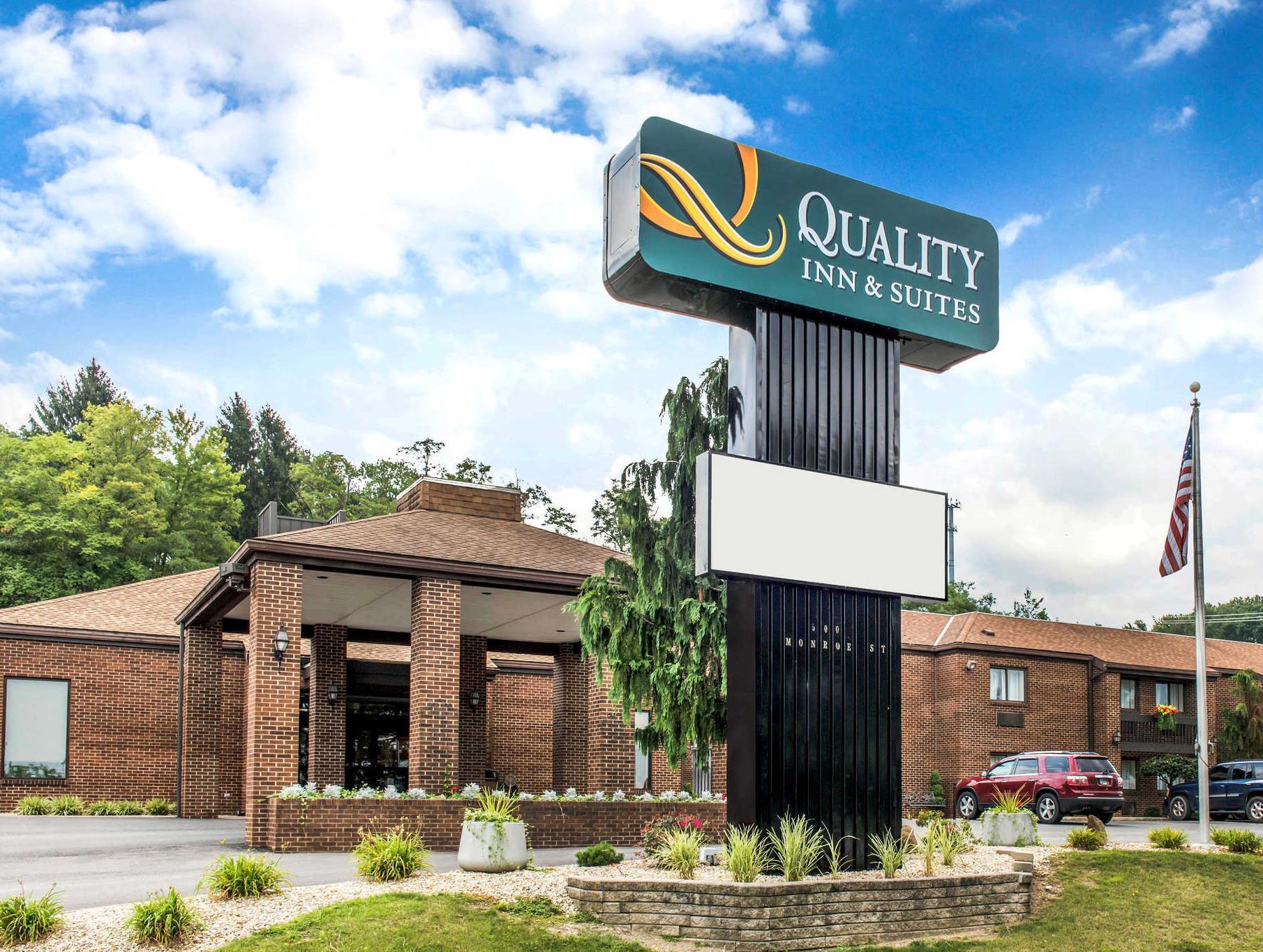 Quality Inn & Suites Zanesville Buitenkant foto