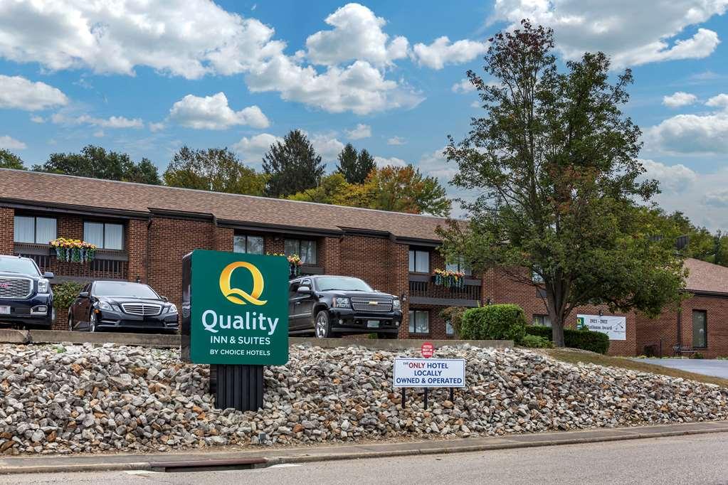 Quality Inn & Suites Zanesville Buitenkant foto